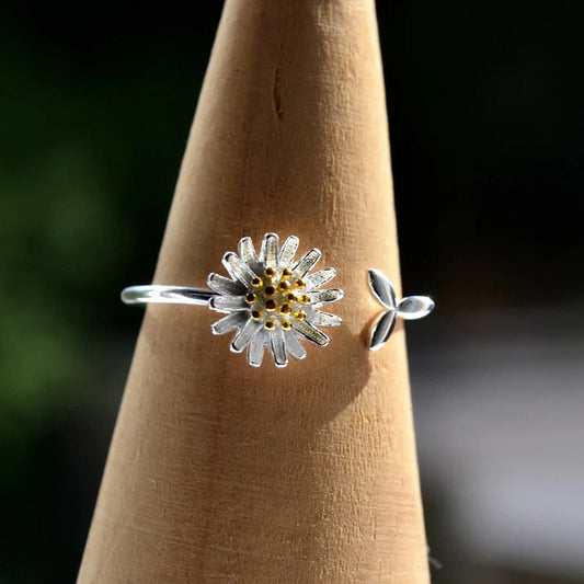 Classic Ring with Timeless Appeal