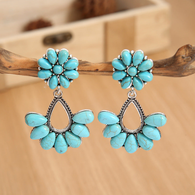 Charming Earring for Any Occasion