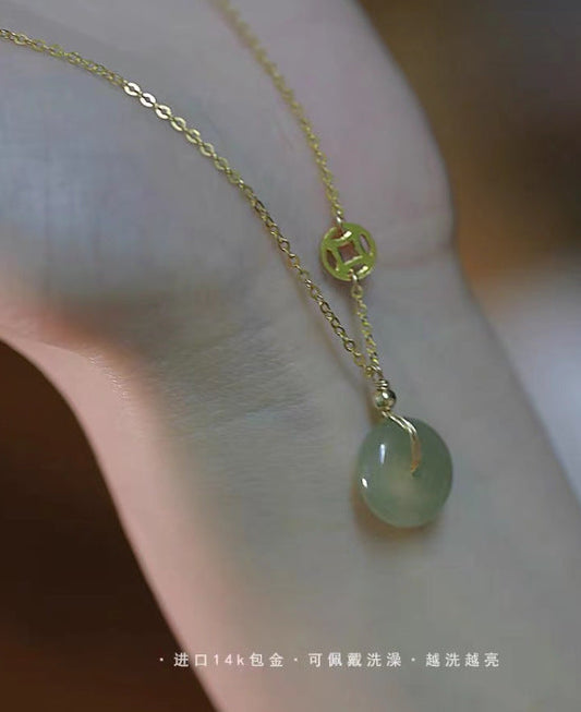 Beautiful Silver Necklace with Unique Style