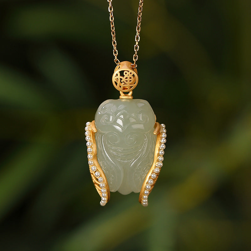 Classic Gold Set with Timeless Appeal