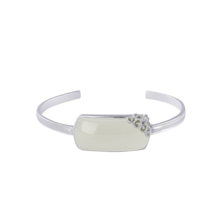 Beautiful Bracelet with Unique Style