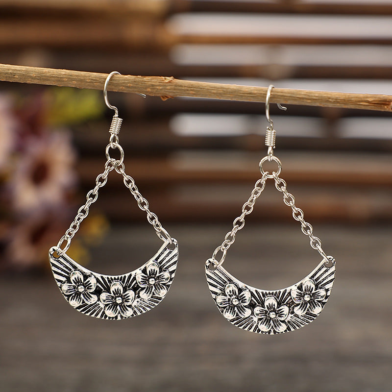 Charming Earring for Any Occasion