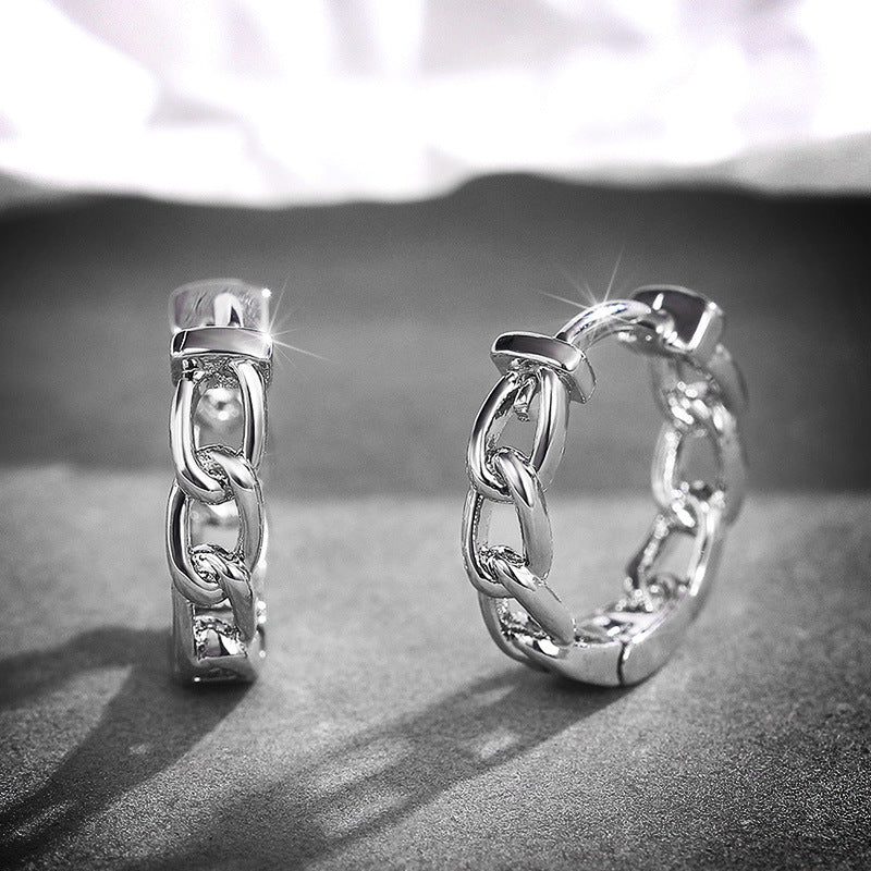 Charming Earring for Any Occasion