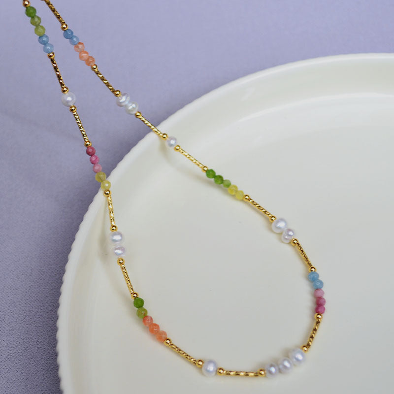 Classic Pearl Necklace with Timeless Appeal