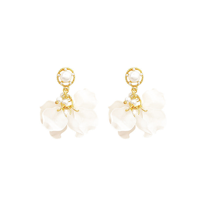 Elegant Pearl Earring for Every Occasion