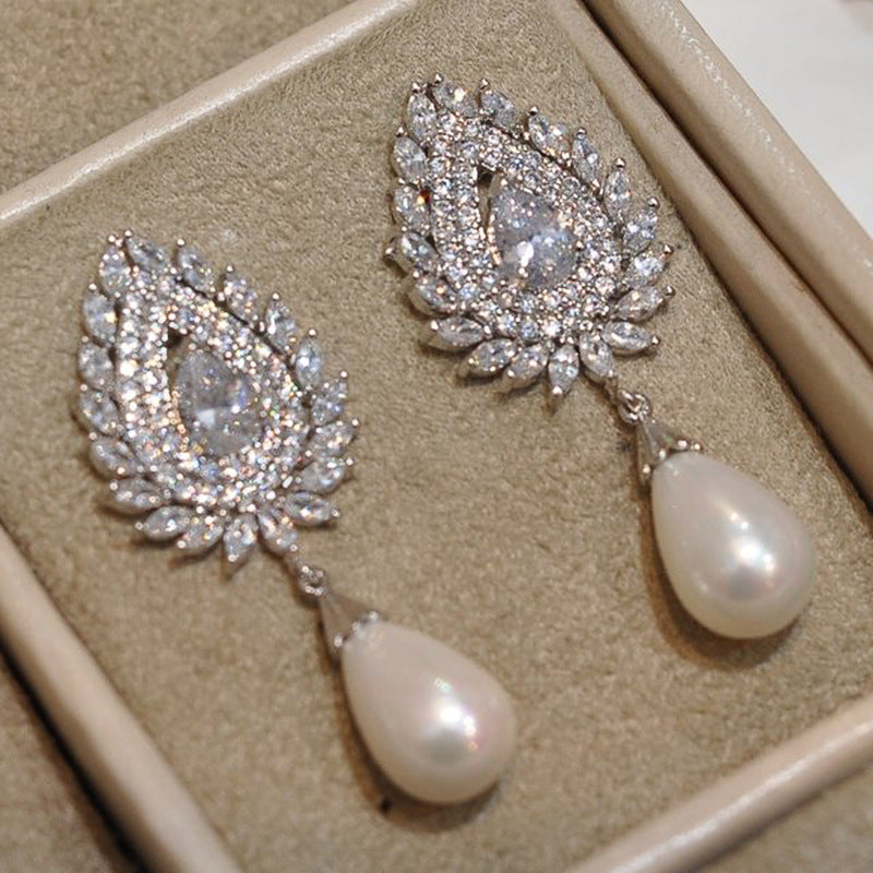Classic Pearl Set with Timeless Appeal