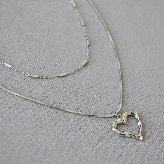 Classic Gold Necklace with Timeless Appeal