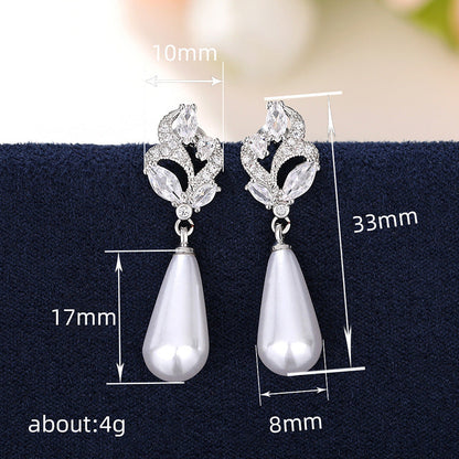 Classic Pearl Earring with Timeless Appeal