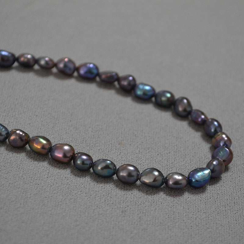 Classic Pearl Necklace with Timeless Appeal