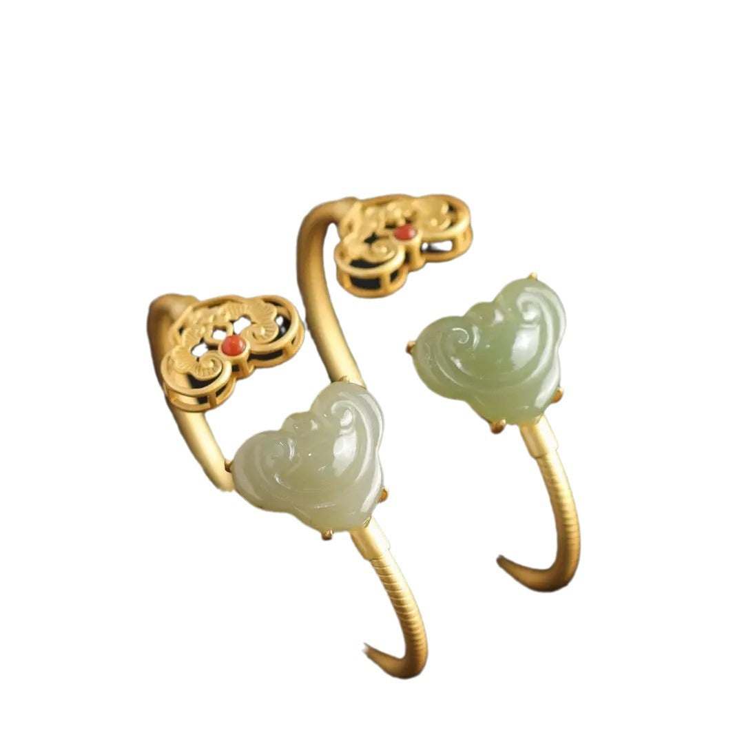 Stunning Gold Bracelet for Daily Wear