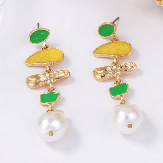 Classic Pearl Earring with Timeless Appeal