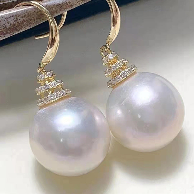 Charming Pearl Earring for Any Occasion