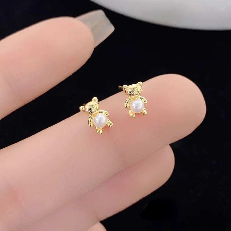 Beautiful Pearl Earring with Unique Style
