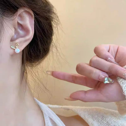 Stunning Pearl Earring for Daily Wear