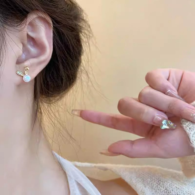 Stunning Pearl Earring for Daily Wear