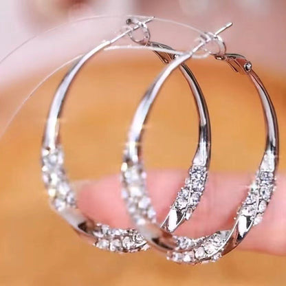 Beautiful Silver Earring with Unique Style