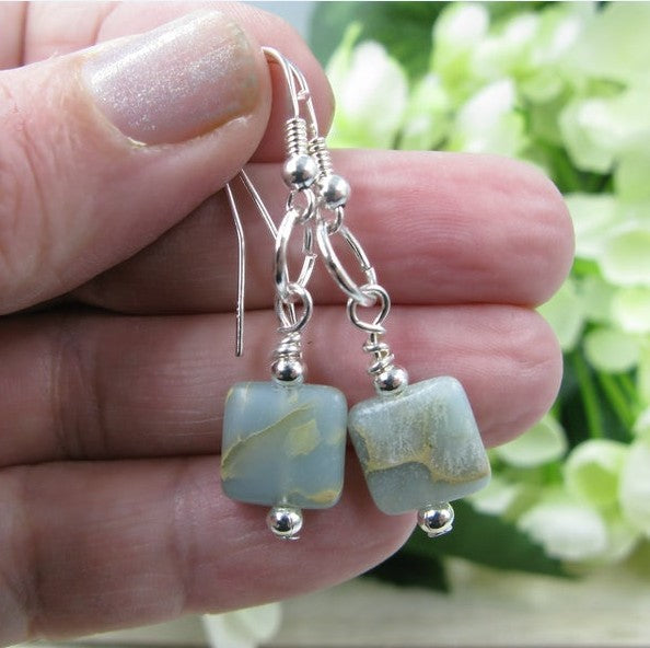 Charming Silver Earring for Any Occasion