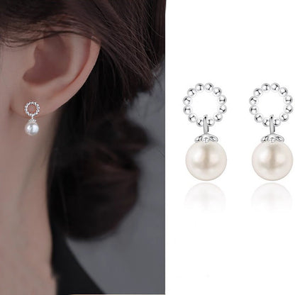 Beautiful Pearl Earring with Unique Style