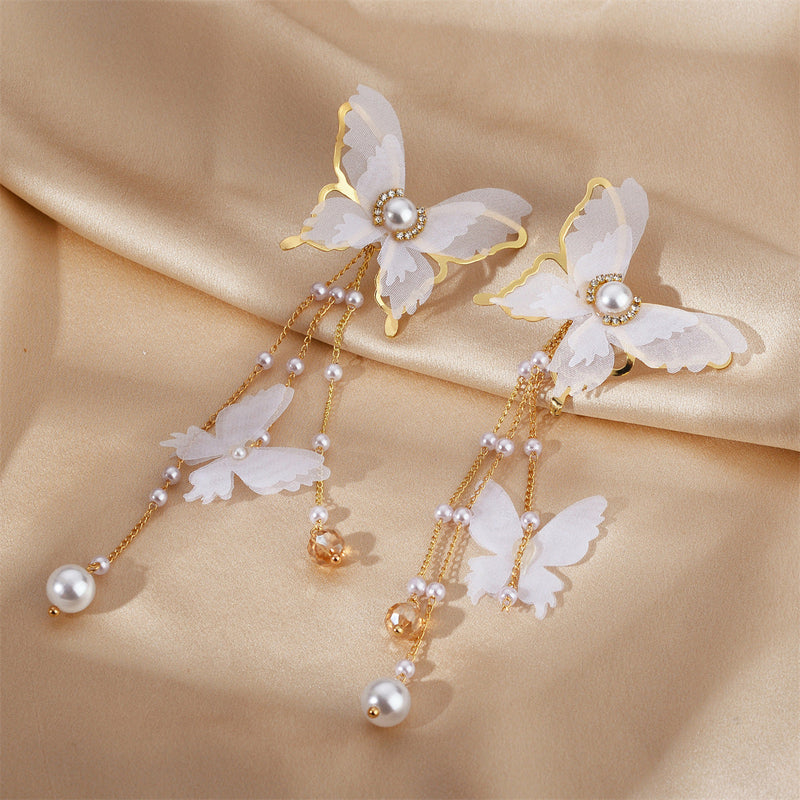 Beautiful Pearl Earring with Unique Style