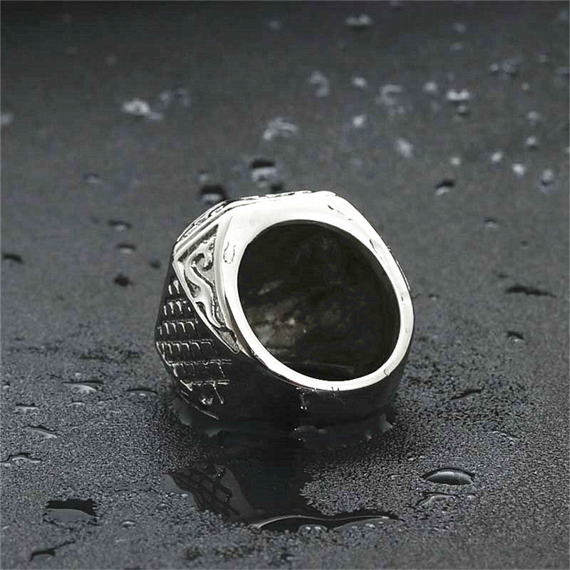 Classic Ring with Timeless Appeal