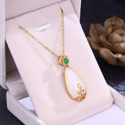 Romantic Gold Necklace for Special Moments