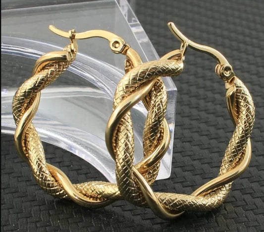 Vintage Handmade Earring