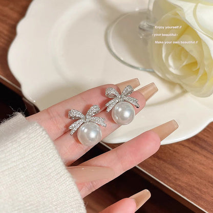 Charming Pearl Earring for Any Occasion