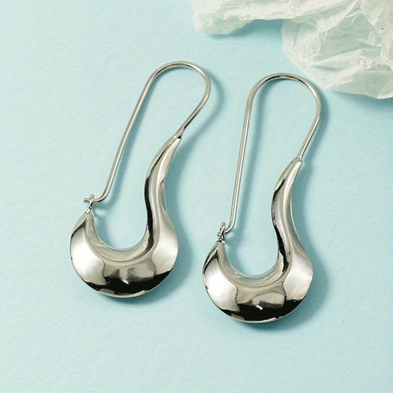 Charming Earring for Any Occasion