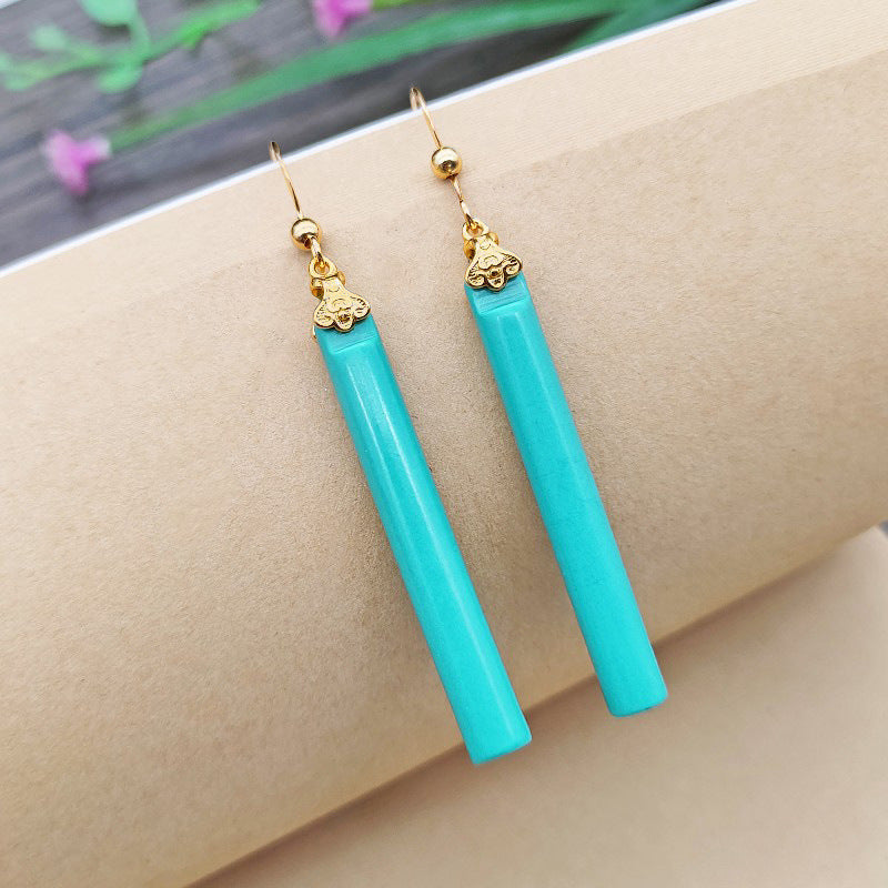 Beautiful Gold Earring with Unique Style