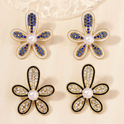 Charming Pearl Earring for Any Occasion