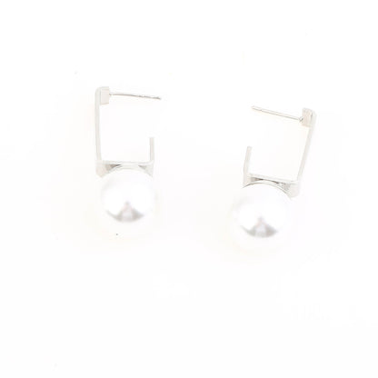 Romantic Pearl Earring for Special Moments