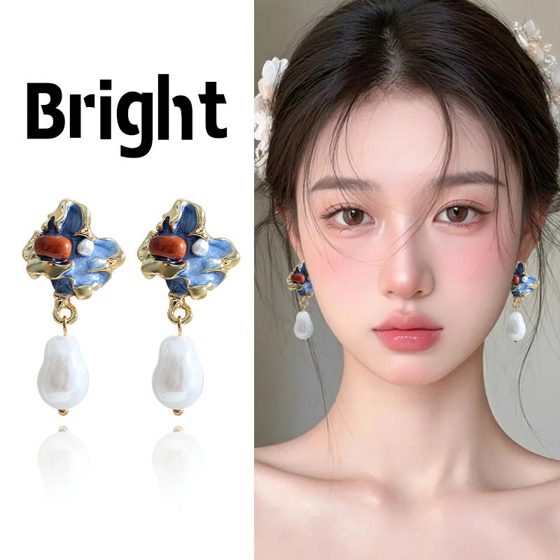 Charming Pearl Earring for Any Occasion