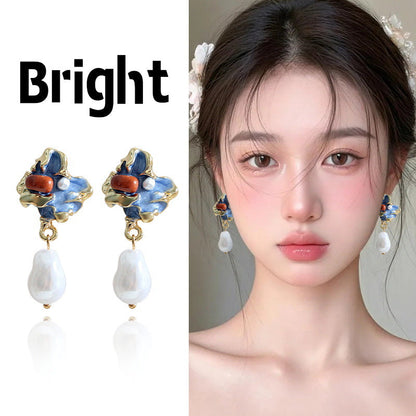 Charming Pearl Earring for Any Occasion