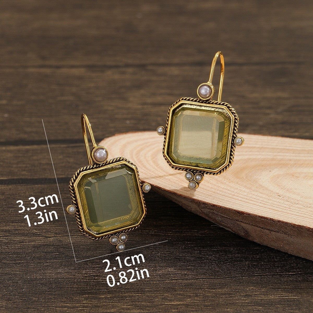 Beautiful Pearl Earring with Unique Style