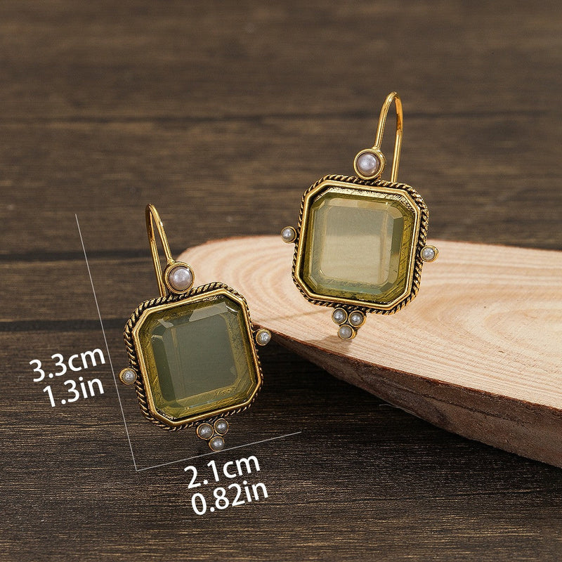 Beautiful Pearl Earring with Unique Style