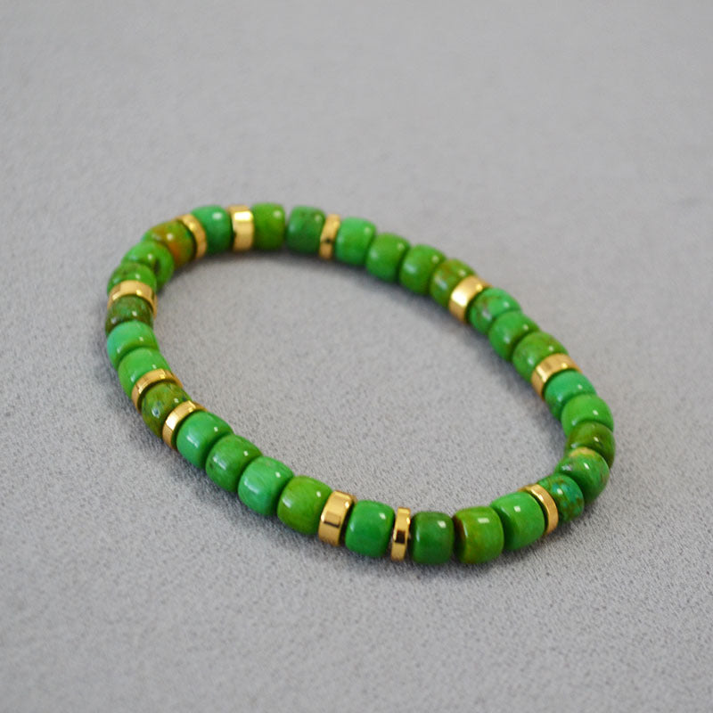 Classic Gold Bracelet with Timeless Appeal