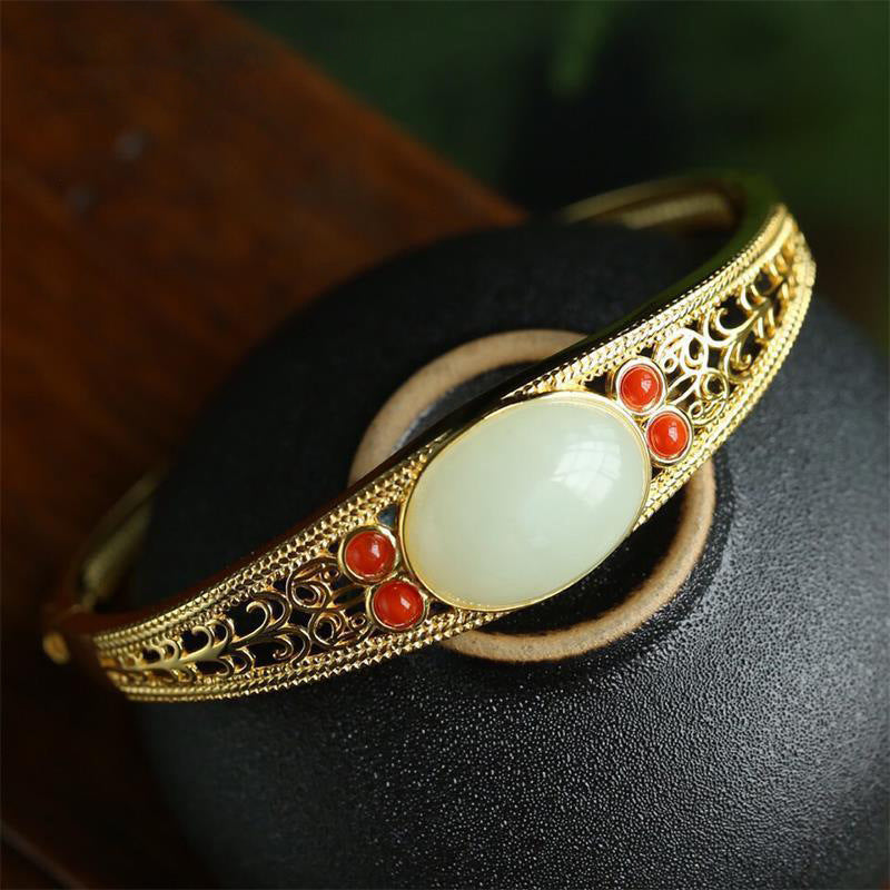 Stunning Gold Bracelet for Daily Wear