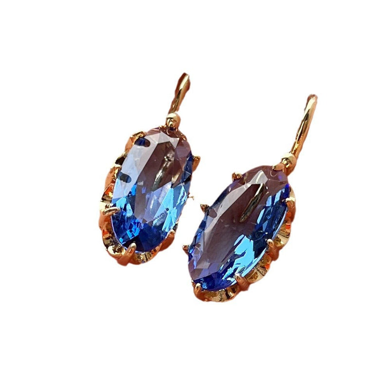 Classic Earring with Timeless Appeal