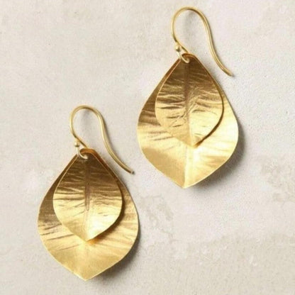 Beautiful Gold Earring with Unique Style