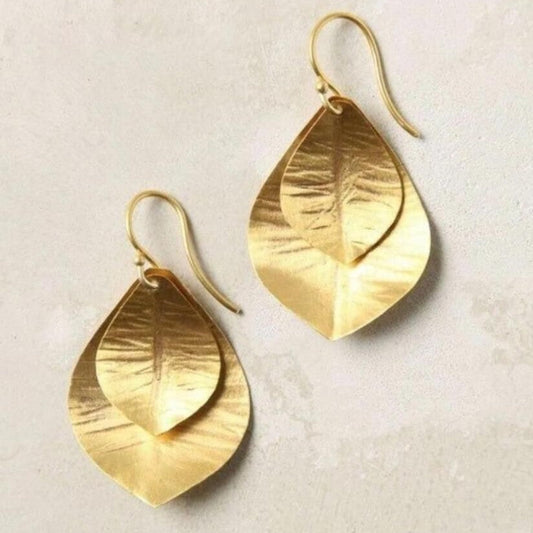 Beautiful Gold Earring with Unique Style