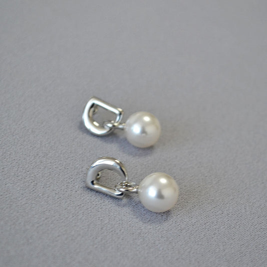 Delicate Artisan Gold Earring