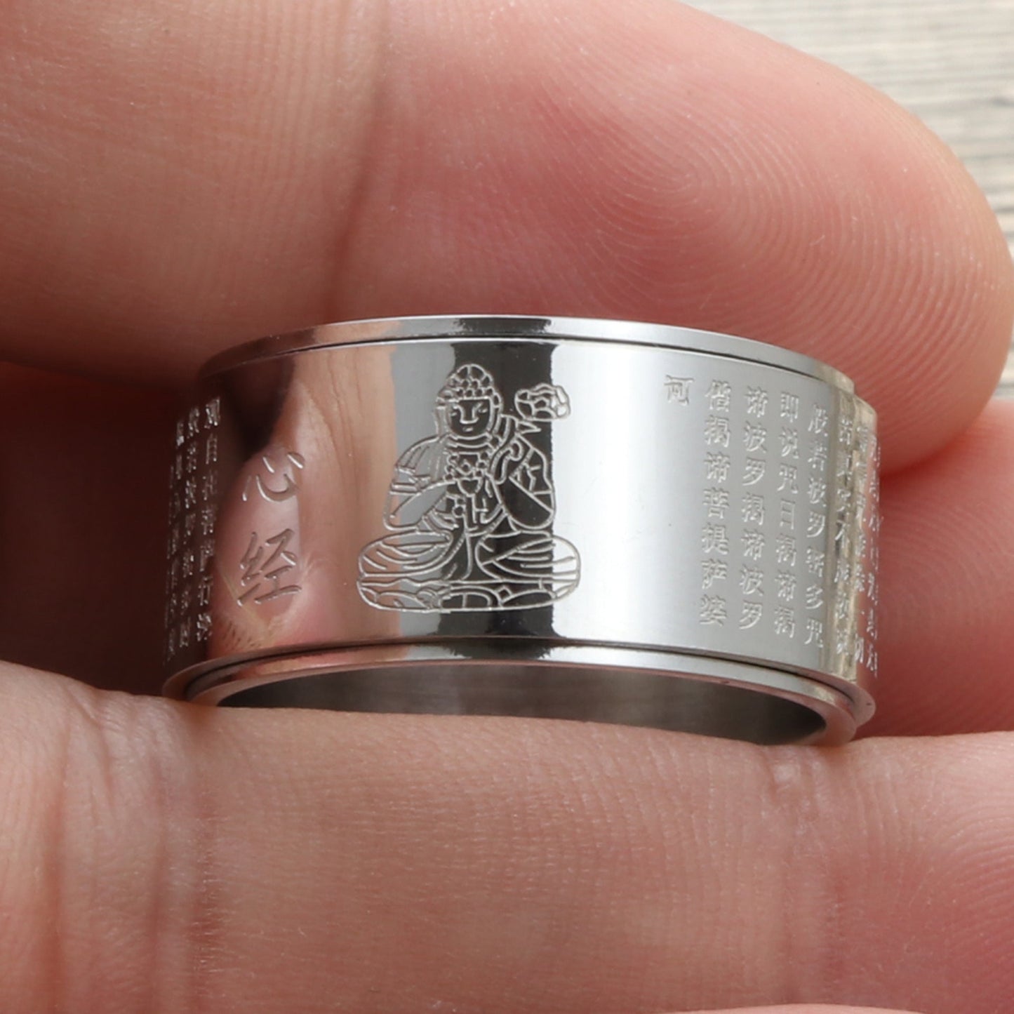 Classic Ring with Timeless Appeal