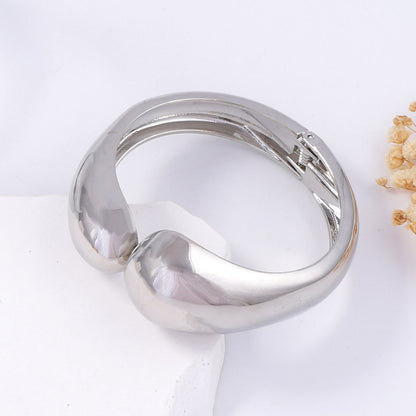 Romantic Bracelet for Special Moments