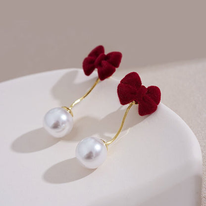 Beautiful Pearl Earring with Unique Style