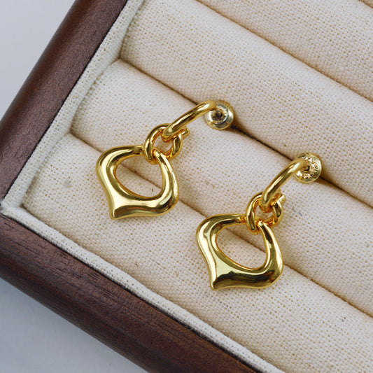 Stunning Gold Earring for Daily Wear
