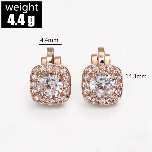 Charming Earring for Any Occasion