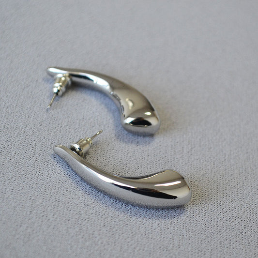 Beautiful Gold Earring with Unique Style