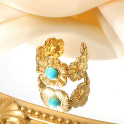 Romantic Gold Bracelet for Special Moments