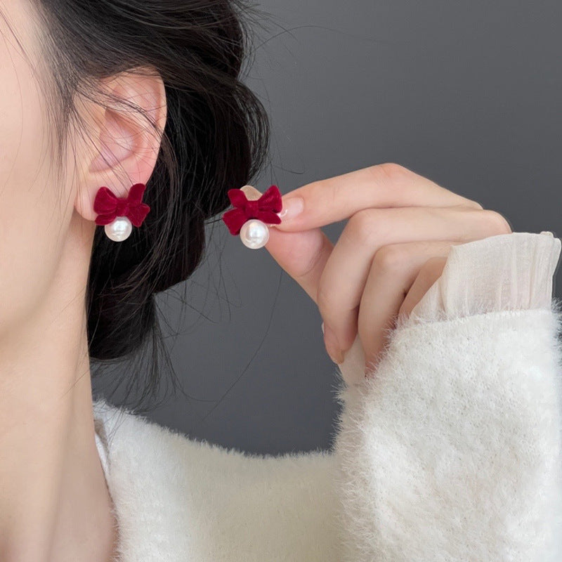 Charming Pearl Earring for Any Occasion