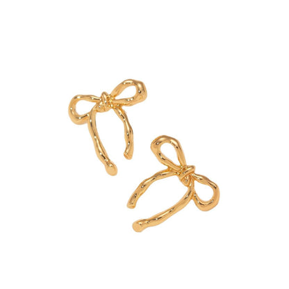 Beautiful Gold Earring with Unique Style
